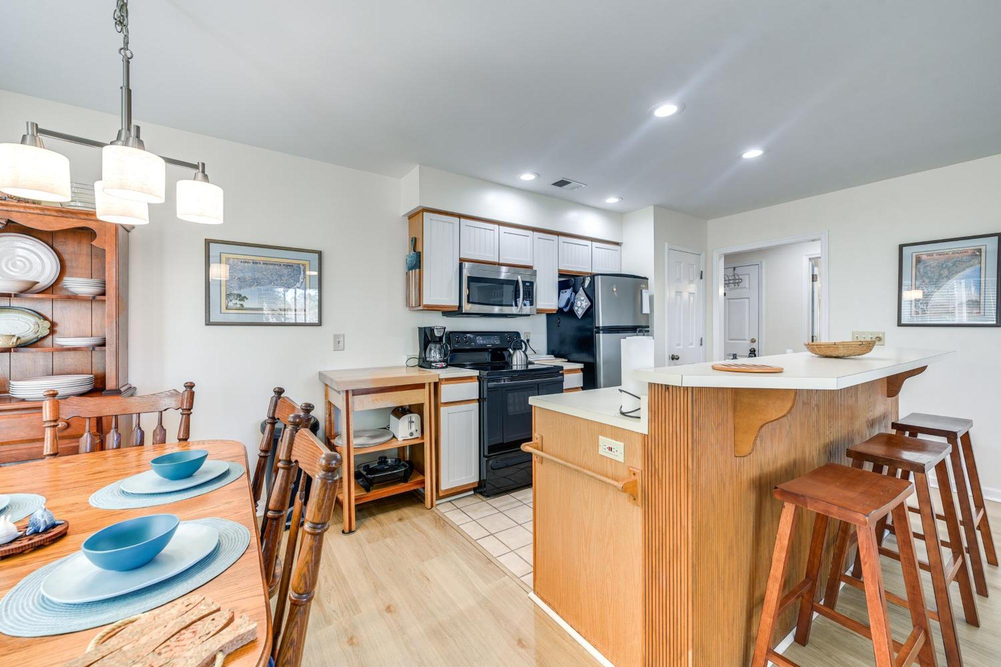 First-Floor Condo Less Than 1 Mi To Sunset Beach Access! Екстериор снимка